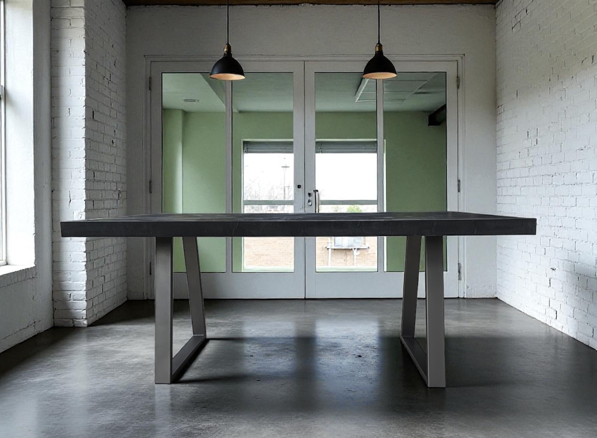 Table béton ciré sur mesure pied trapeze (3) Table béton ciré sur mesure pied trapeze (3)