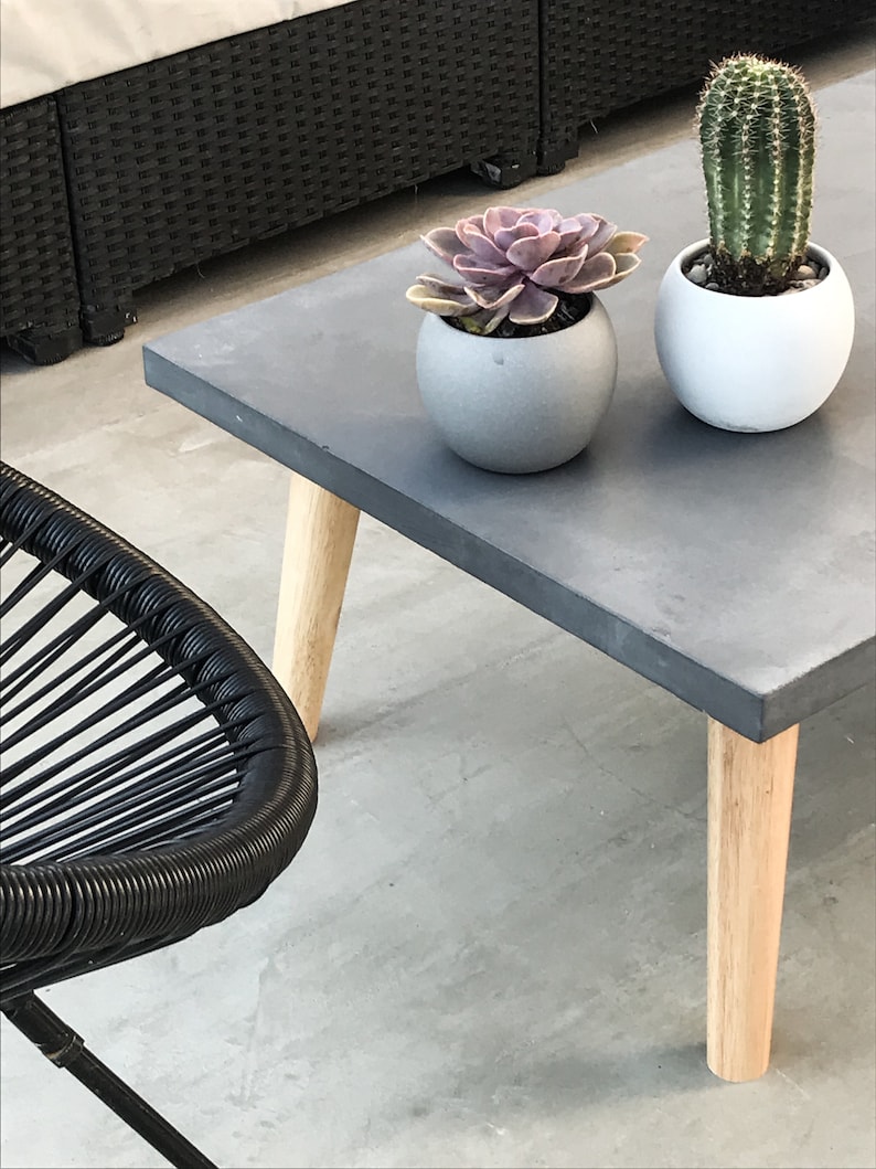 Table basse béton ciré pieds compas bois – Image 8