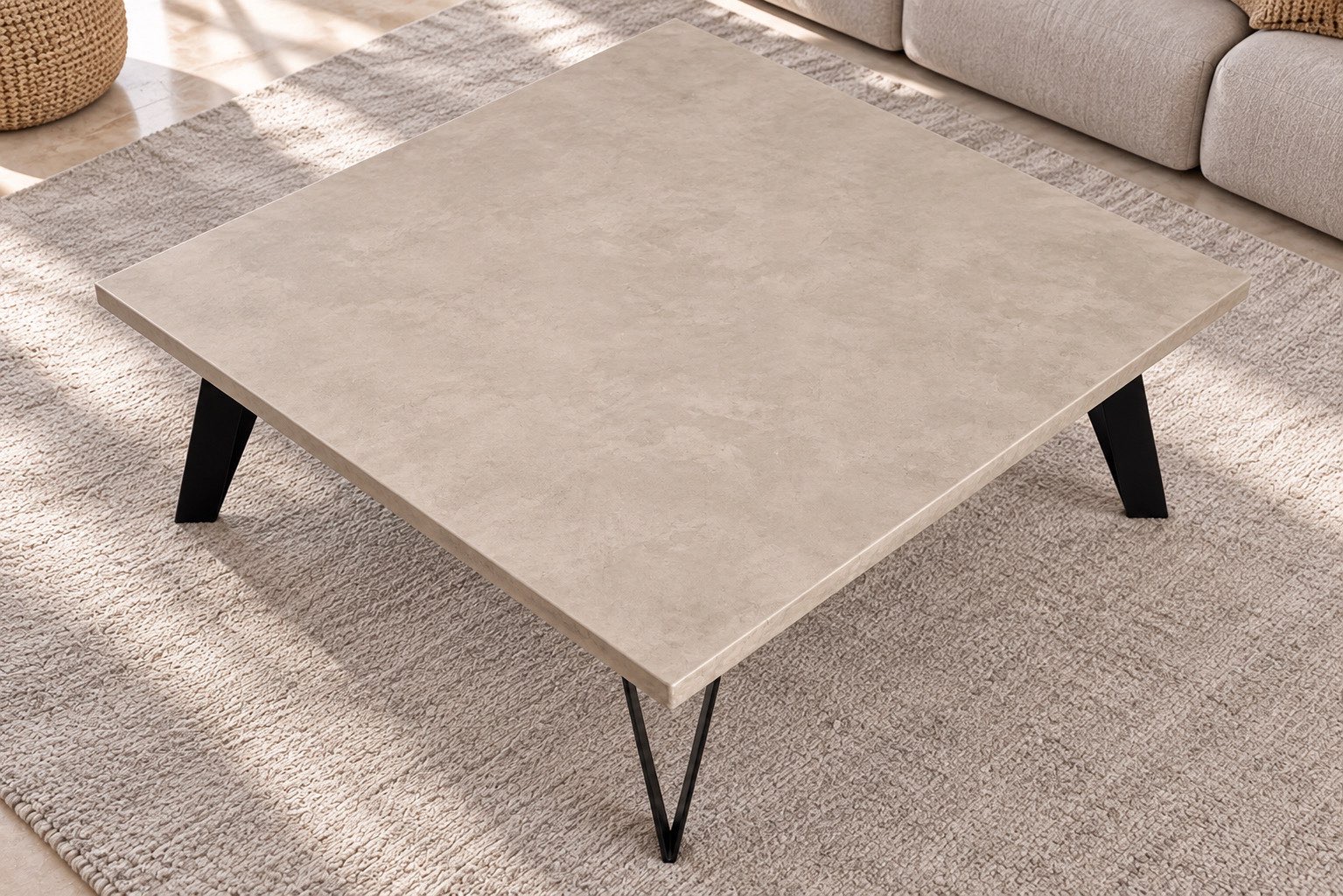 Vue de dessus de la table basse béton ciré beige pieds Cavalier